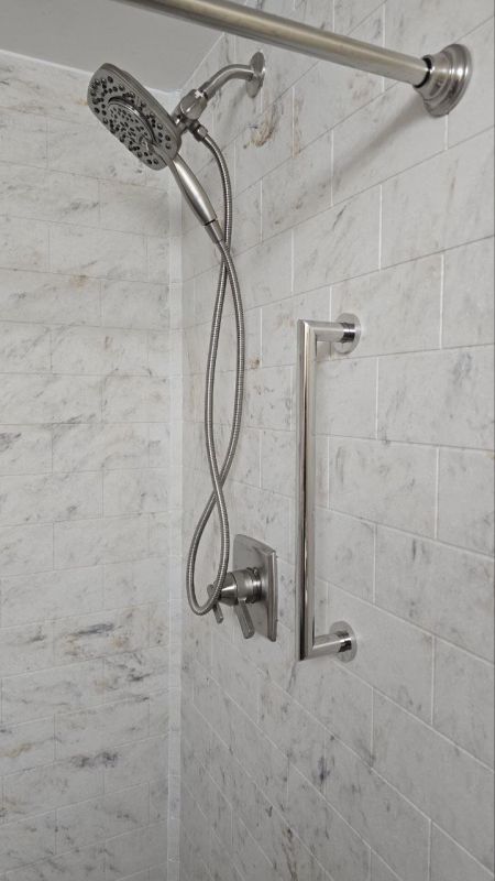 Shower Installation Features That Improve Water Efficiency